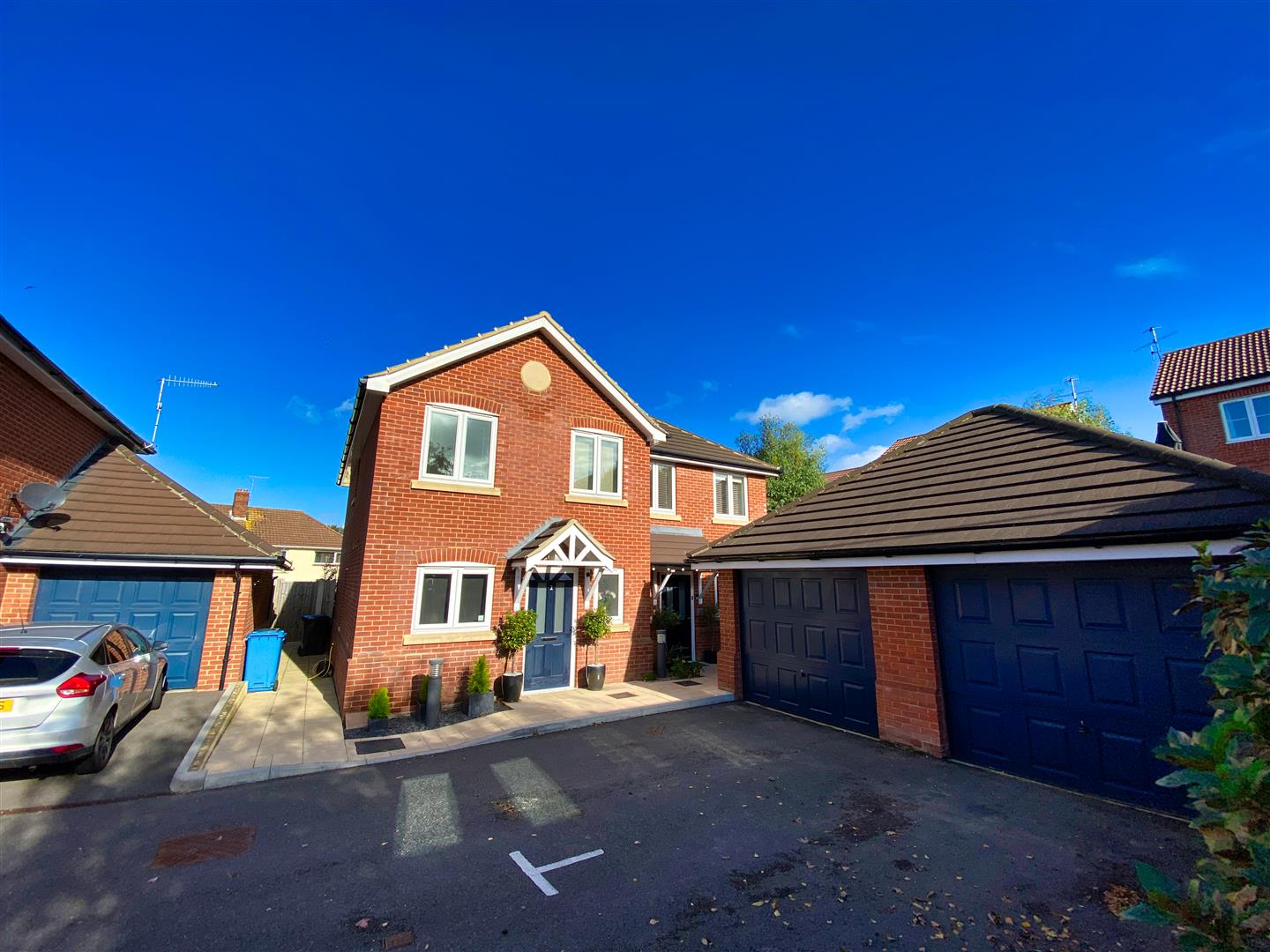 3 Bedroom House Leverett Gardens, Oakdale, Poole